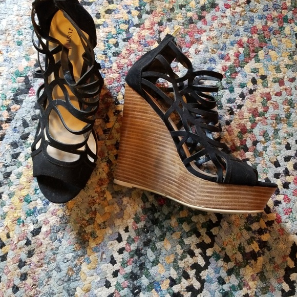 Platform shoes - Picture 3 of 4